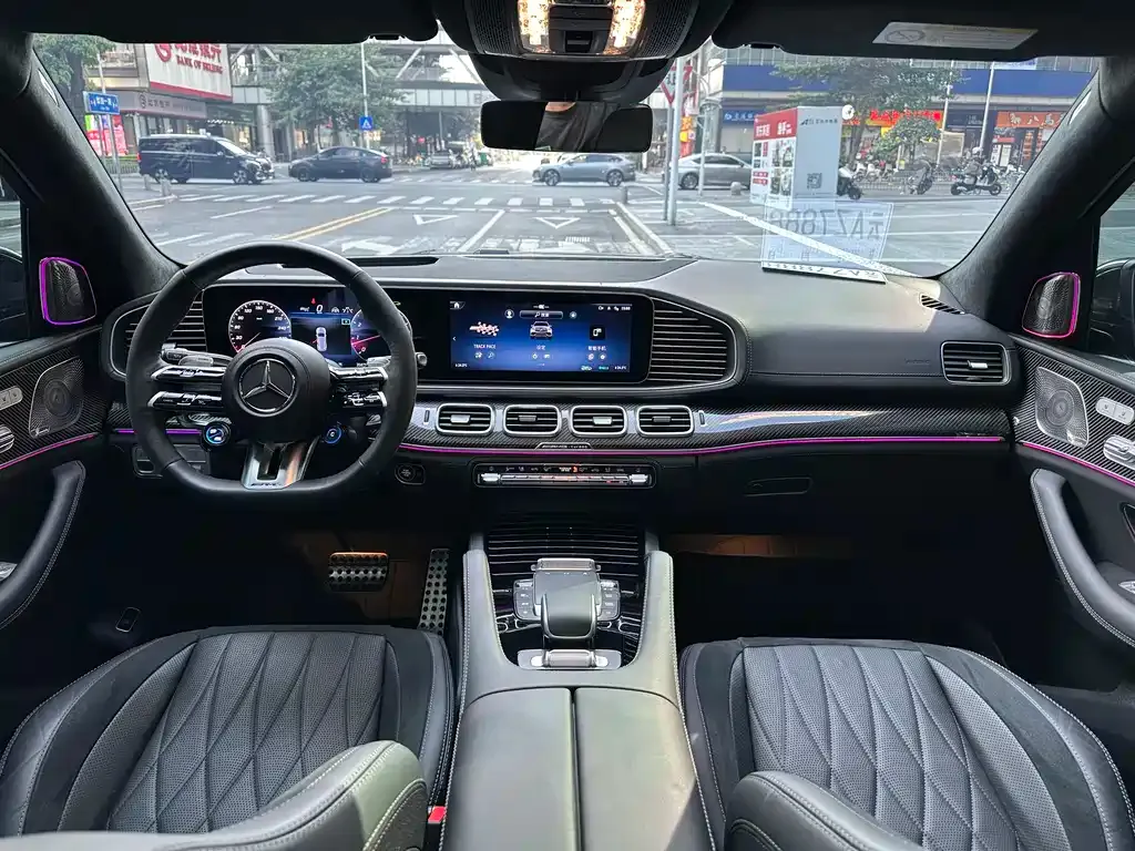 Mercedes-Benz GLS AMG — фото 6