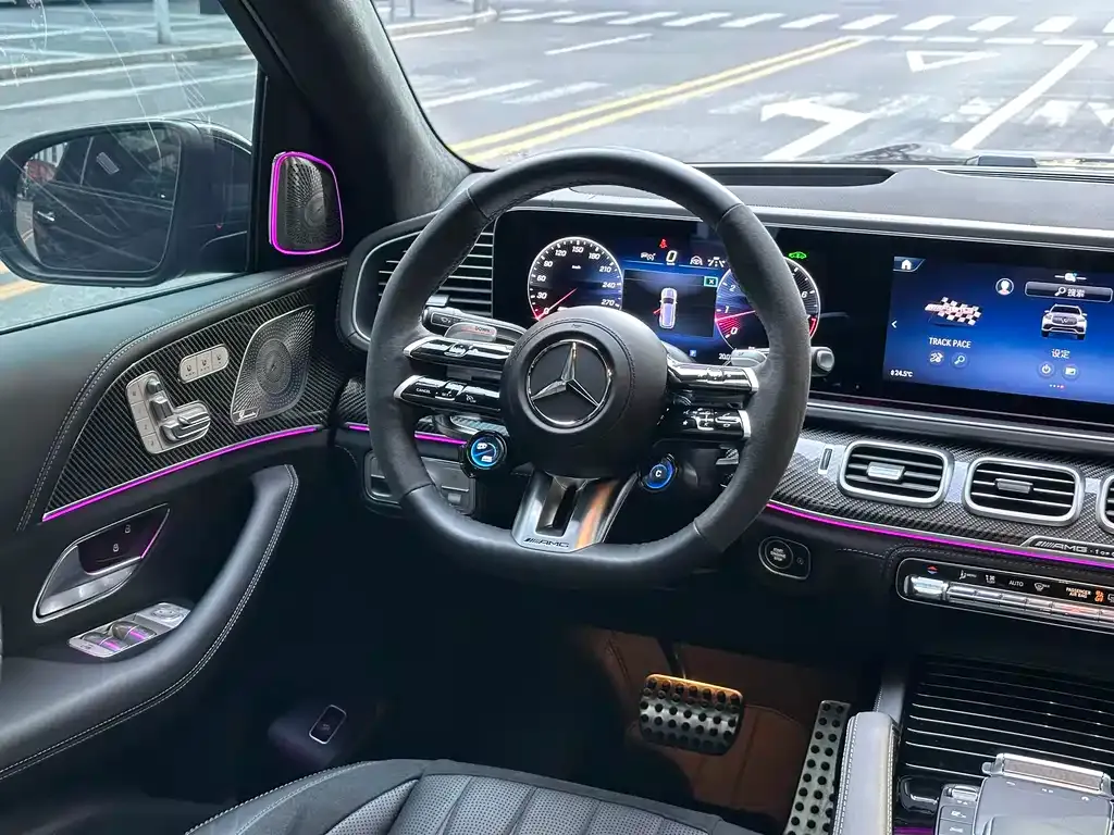 Mercedes-Benz GLS AMG — фото 7