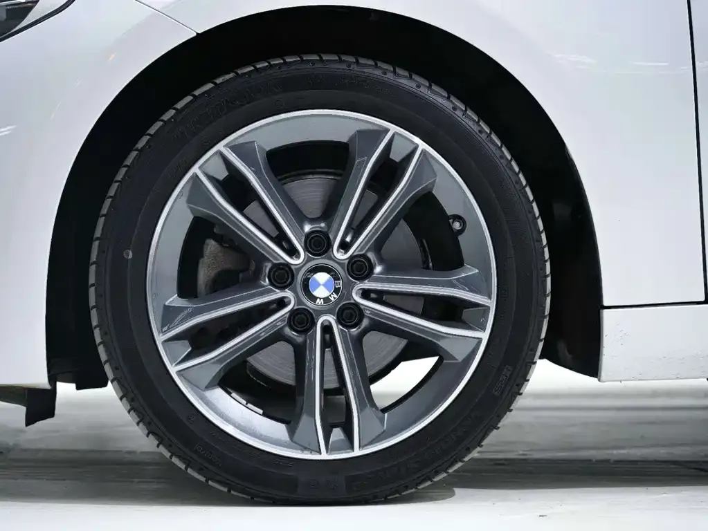 BMW 1 Series — фото 10
