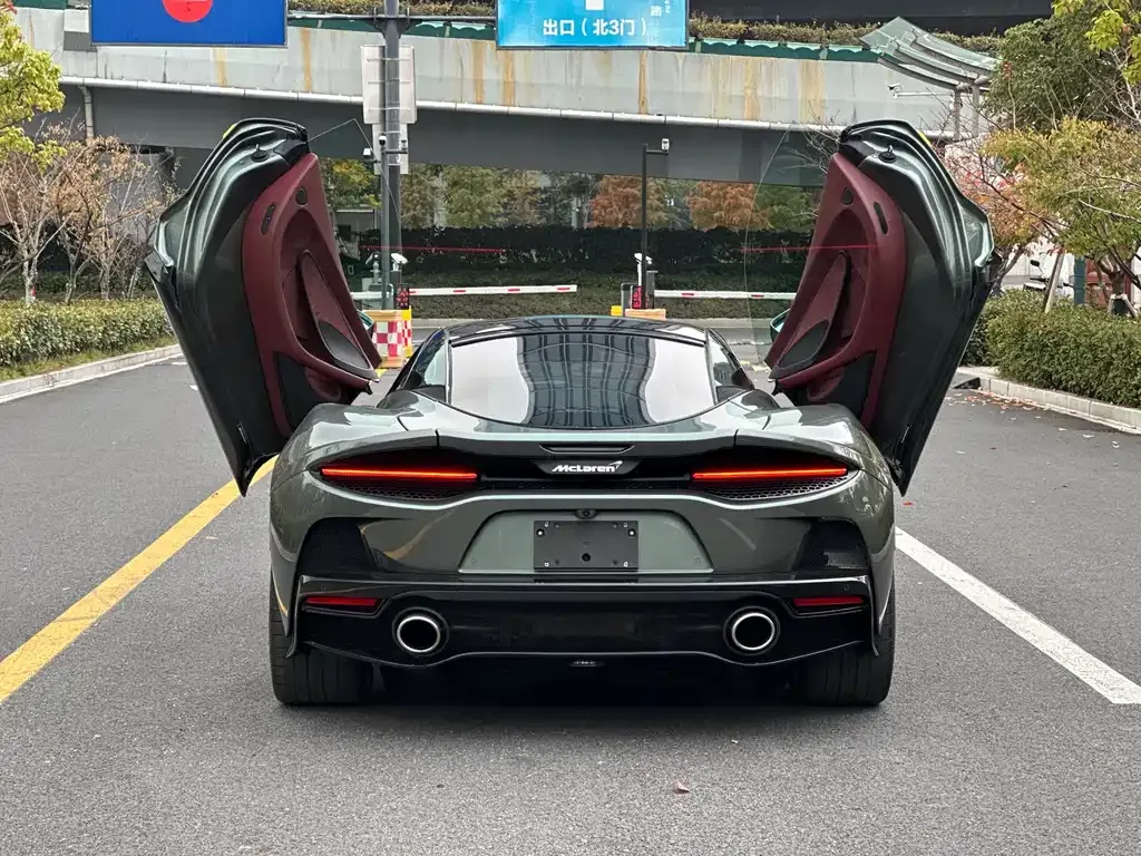 McLaren GT — фото 10