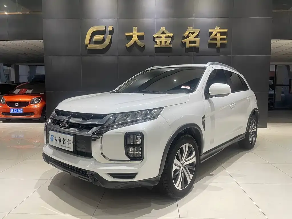 Mitsubishi ASX — фото 1