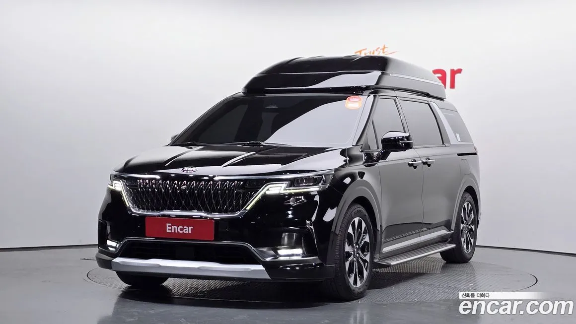 Kia Carnival — фото 1