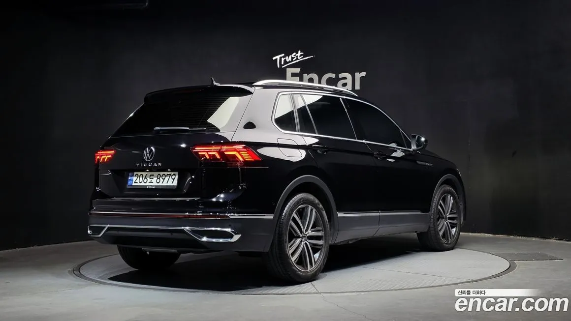 Volkswagen Tiguan — фото 2