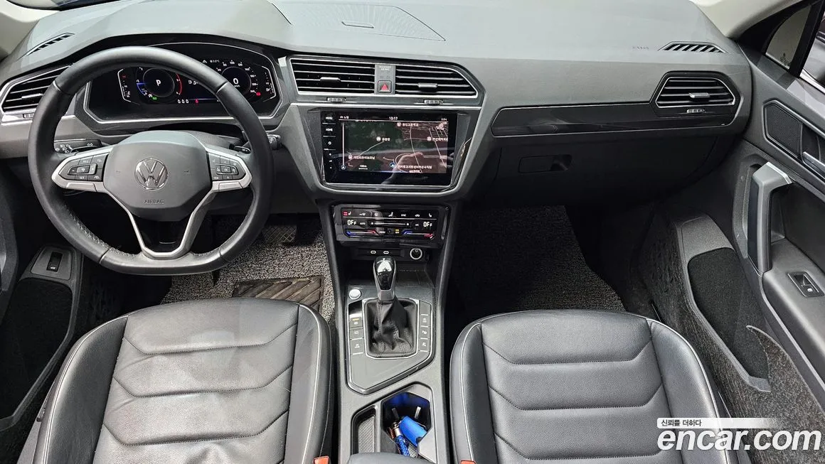 Volkswagen Tiguan — фото 7