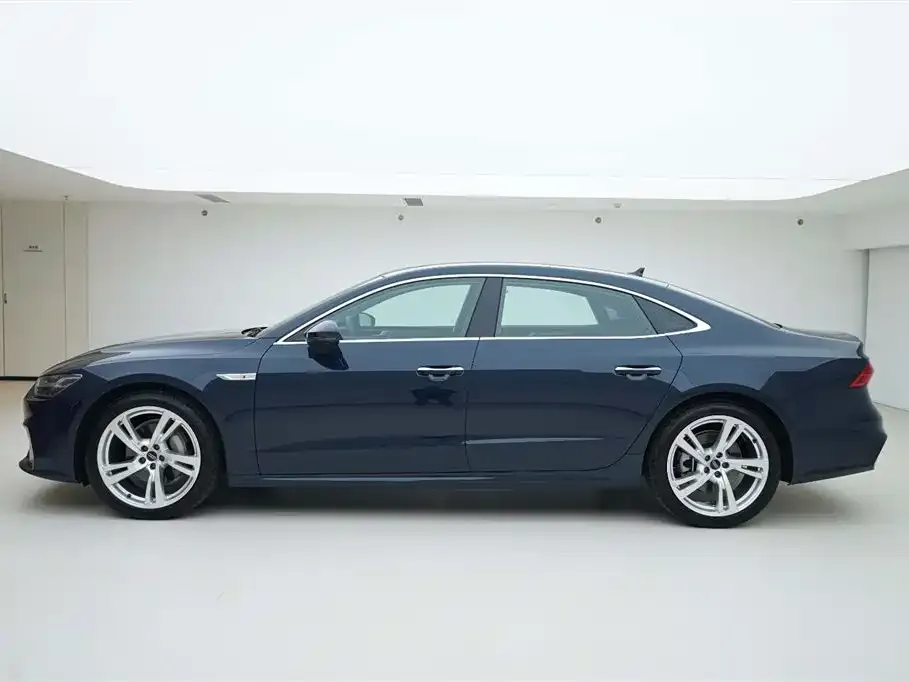 Audi A7L — фото 3