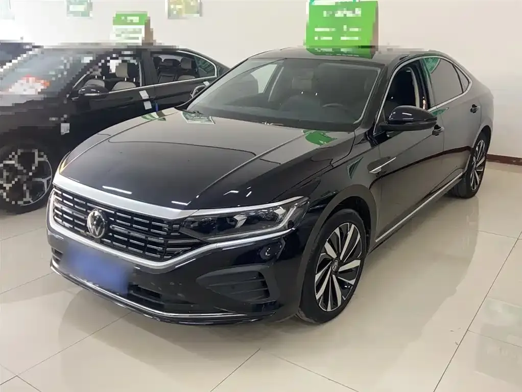 Volkswagen Passat — фото 1