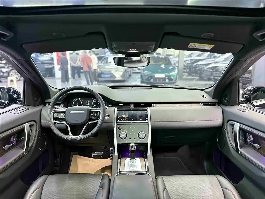 Land Rover Discovery Sport Hybrid — фото 9