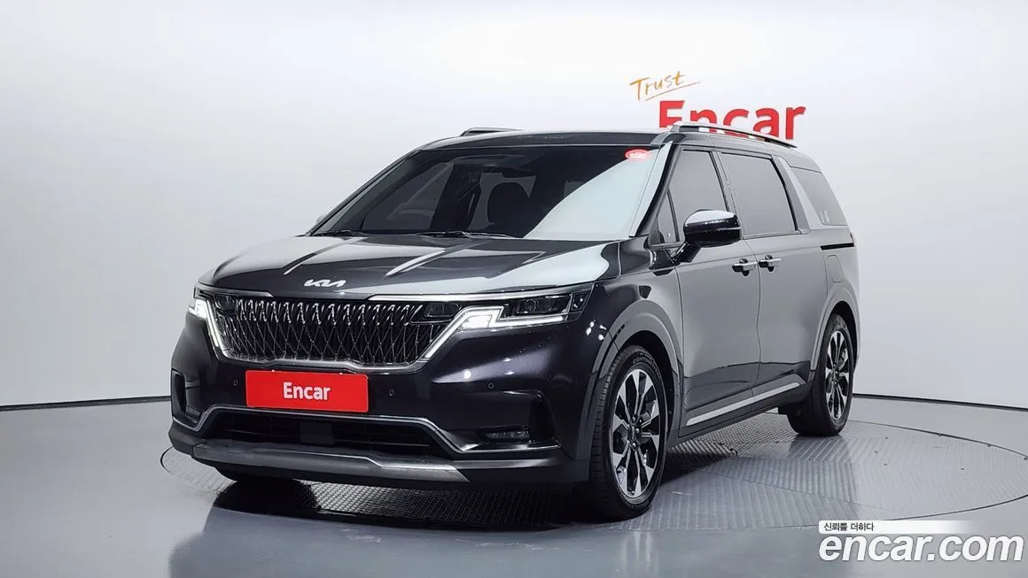 Kia Carnival — фото 1