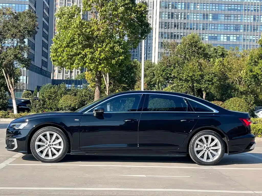 Audi A6L — фото 3