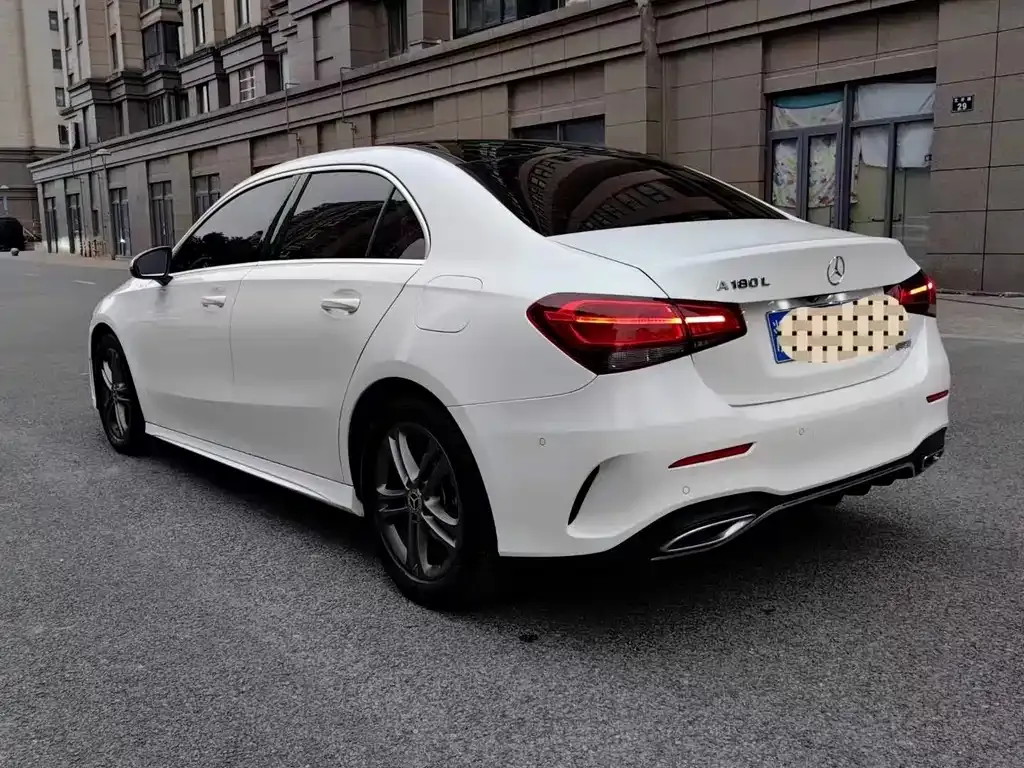 Mercedes-Benz A-Class — фото 9