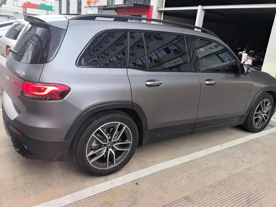 Mercedes-Benz GLB AMG — фото 3