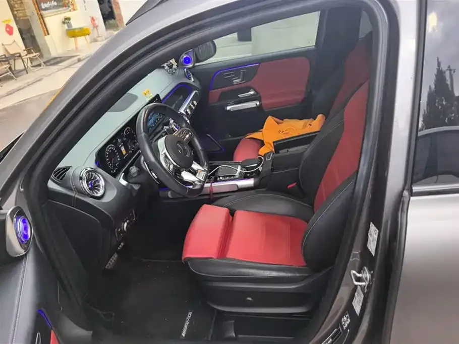 Mercedes-Benz GLB AMG — фото 9