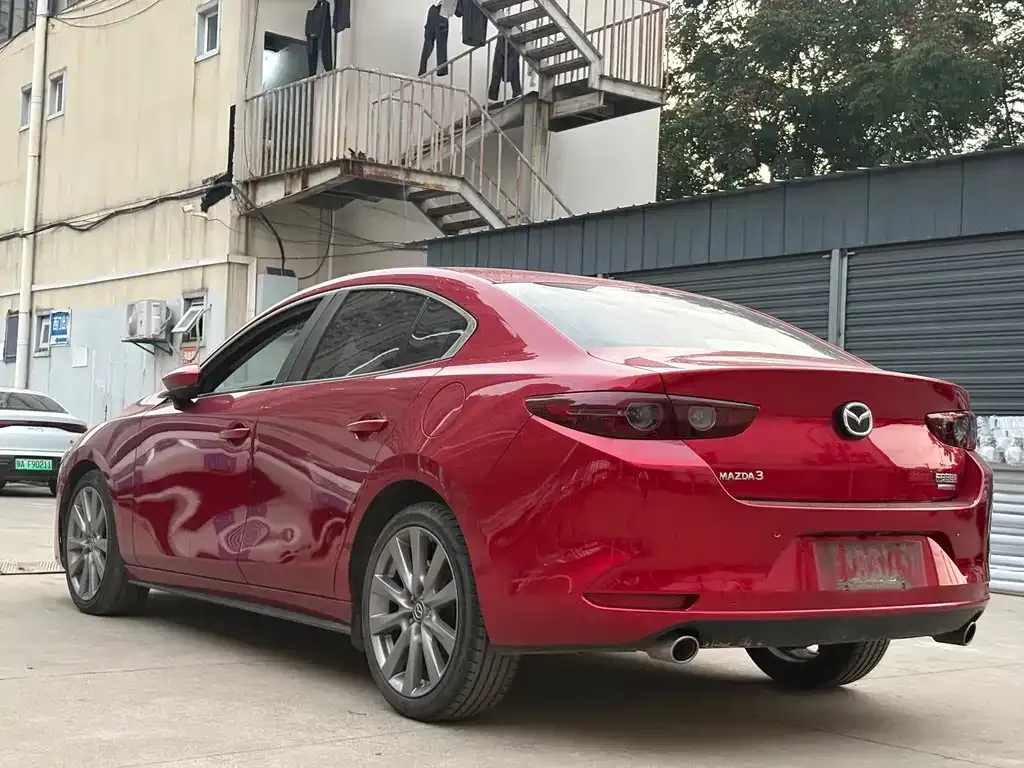 Mazda 3 Axela — фото 7