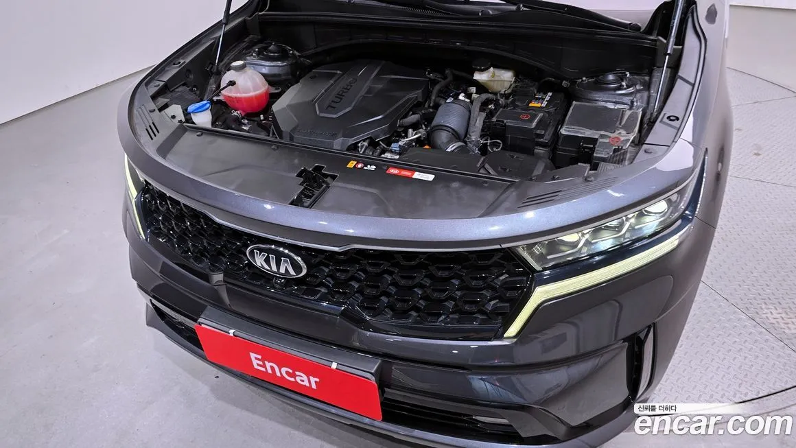 Kia Sorento — фото 6