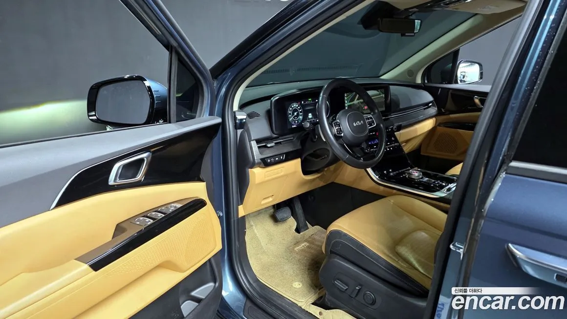 Kia Carnival — фото 10