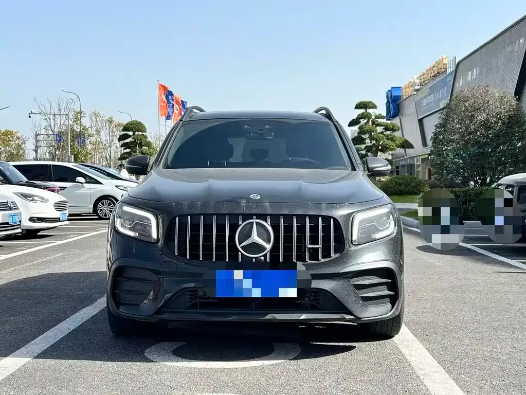 Mercedes-Benz GLB AMG — фото 2