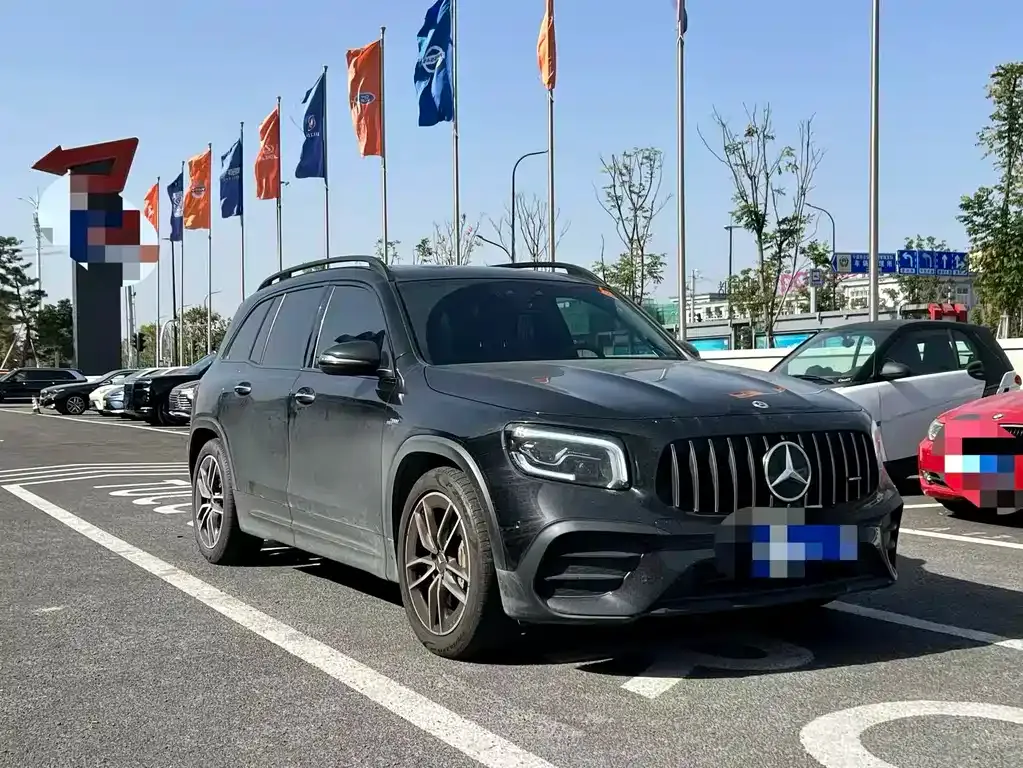 Mercedes-Benz GLB AMG — фото 3