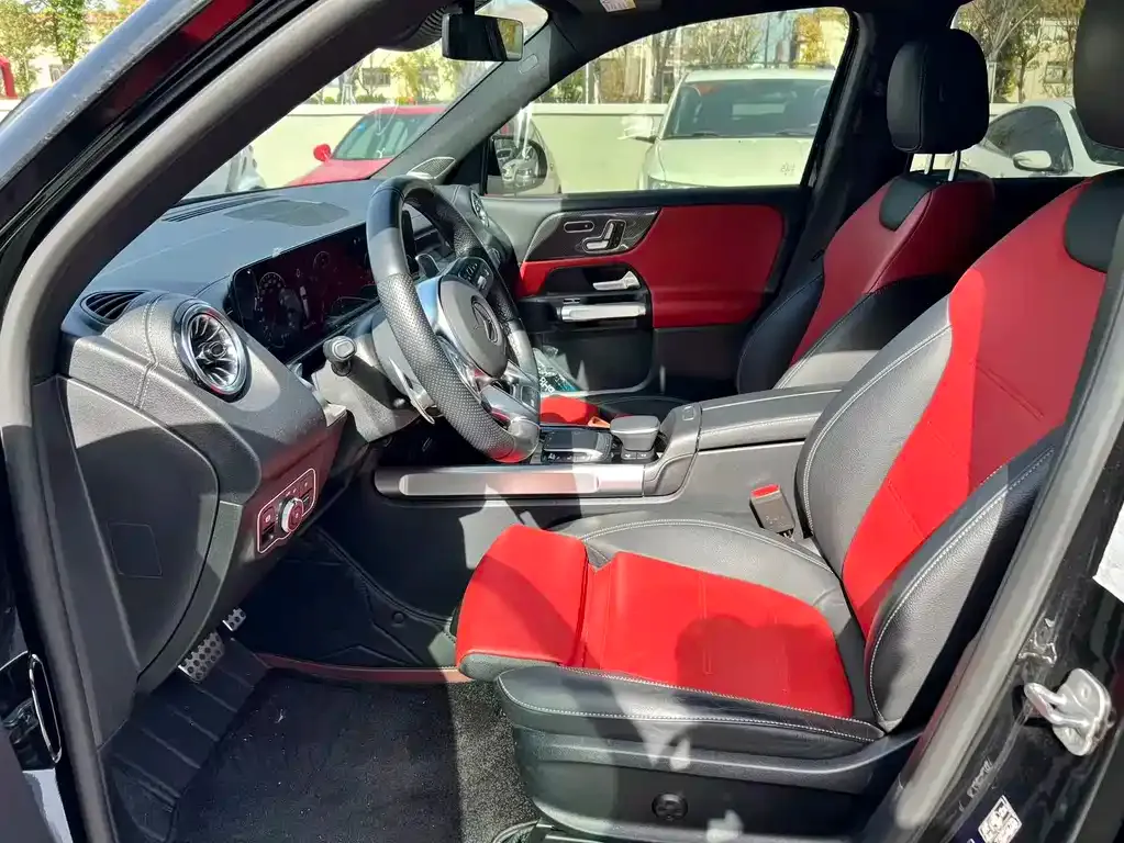 Mercedes-Benz GLB AMG — фото 4