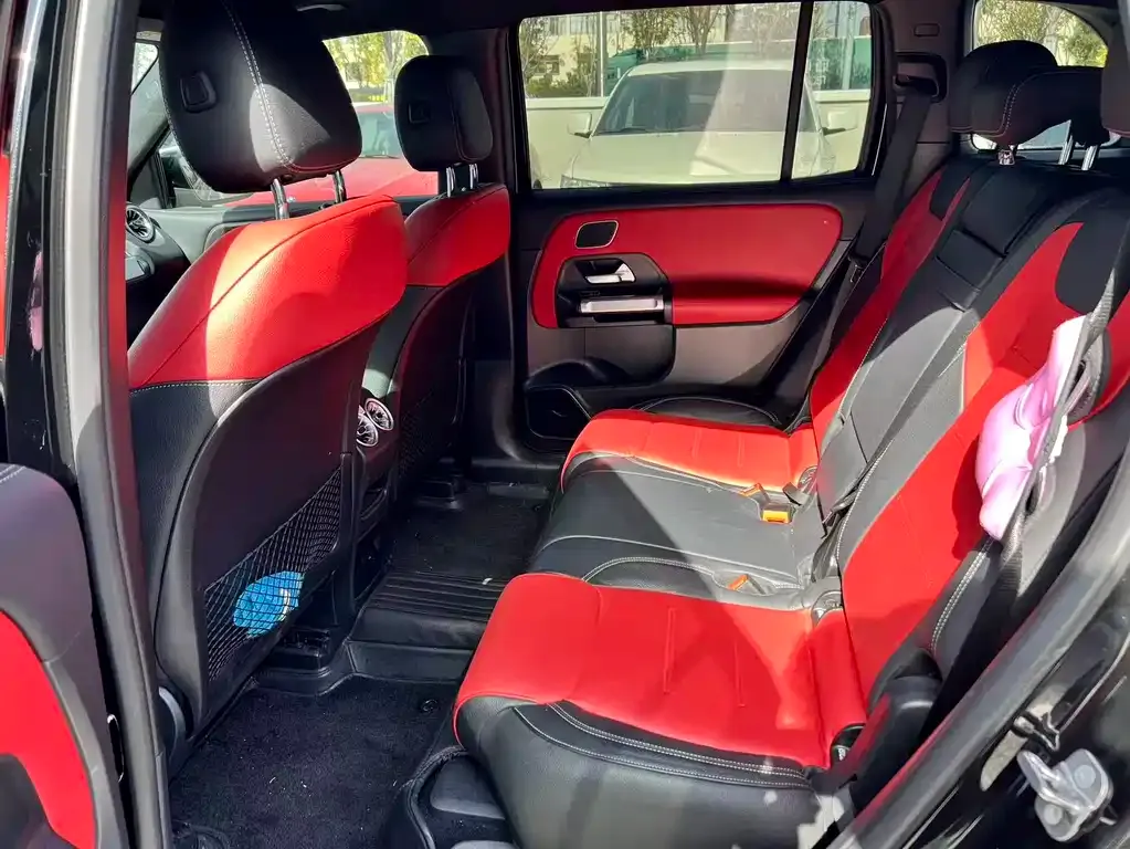 Mercedes-Benz GLB AMG — фото 6
