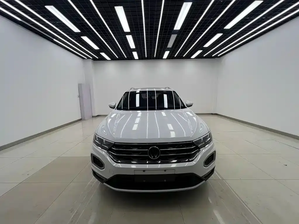 Volkswagen T-Roc — фото 2