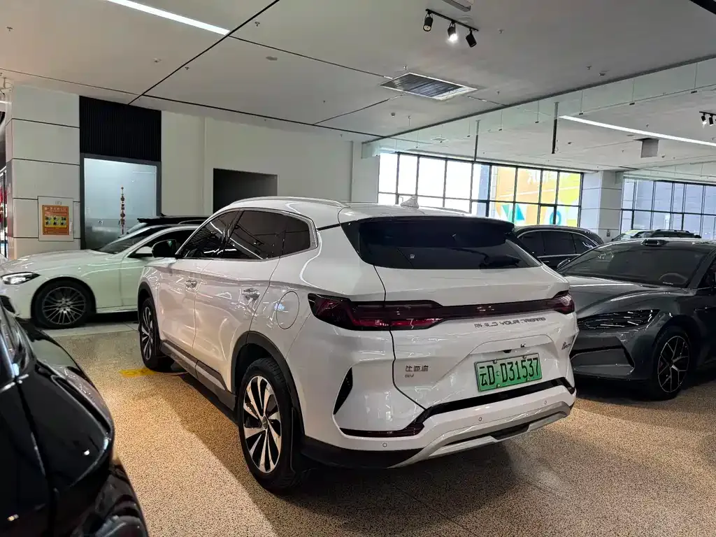 BYD PLUS New Energy — фото 9