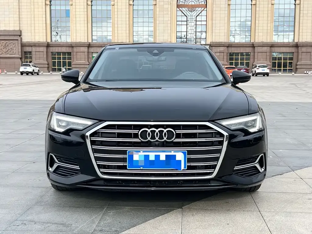 Audi A6L — фото 2