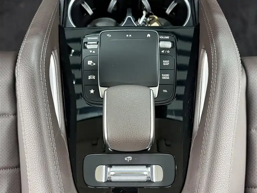 Mercedes-Benz GLS — фото 6