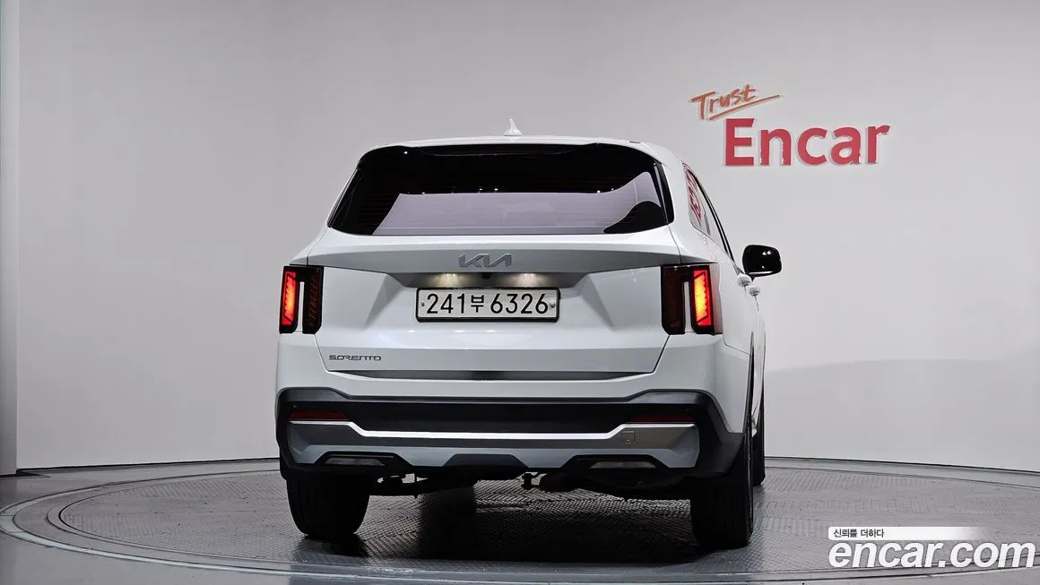 Kia Sorento — фото 4