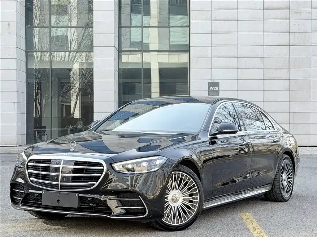 Mercedes-Benz S-Class — фото 1