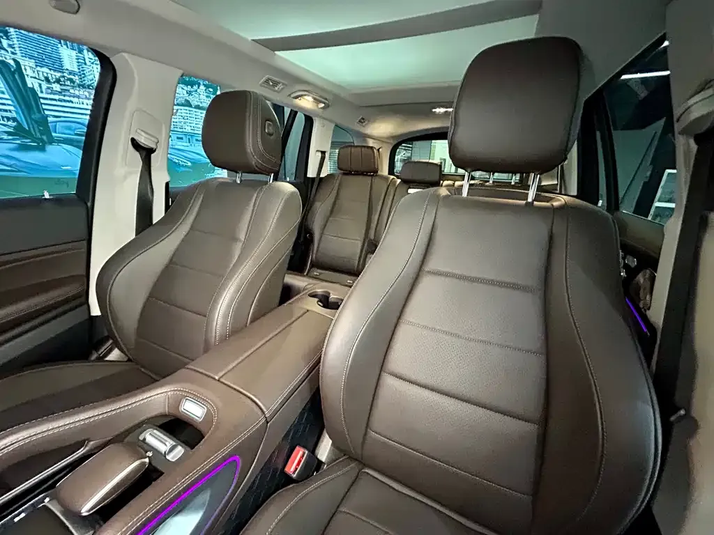 Mercedes-Benz GLS — фото 10