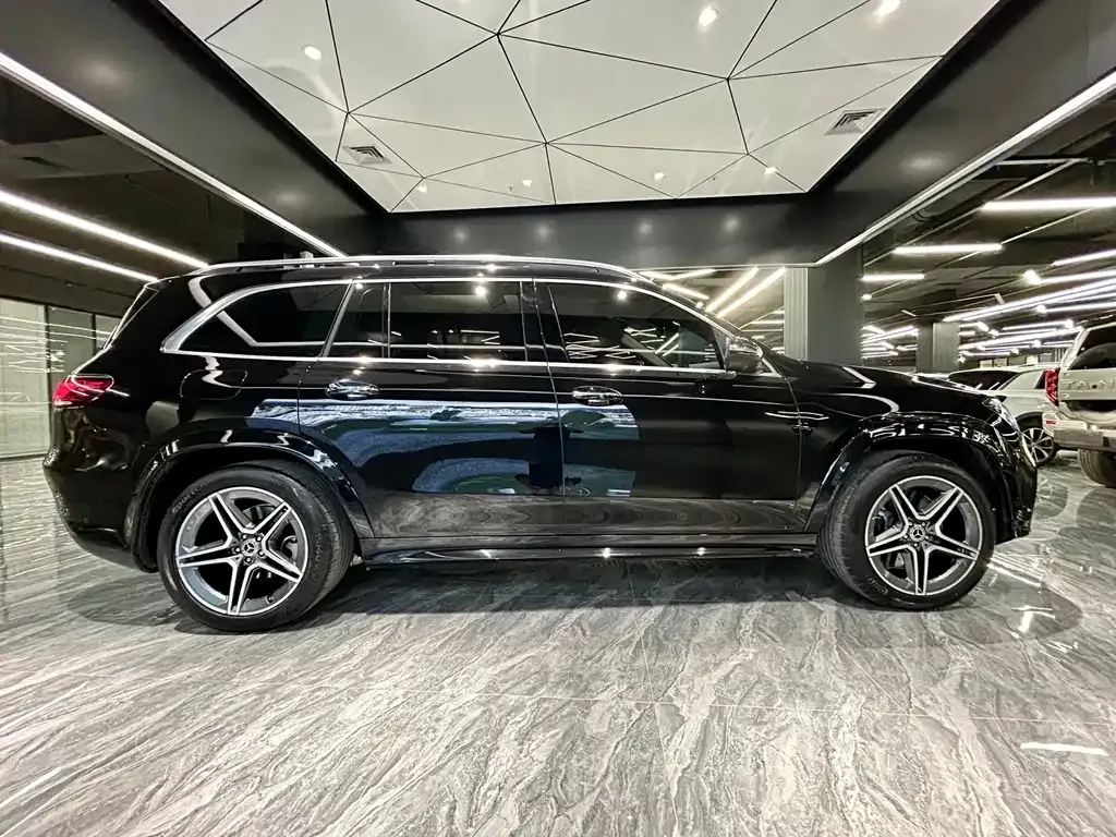 Mercedes-Benz GLS — фото 4