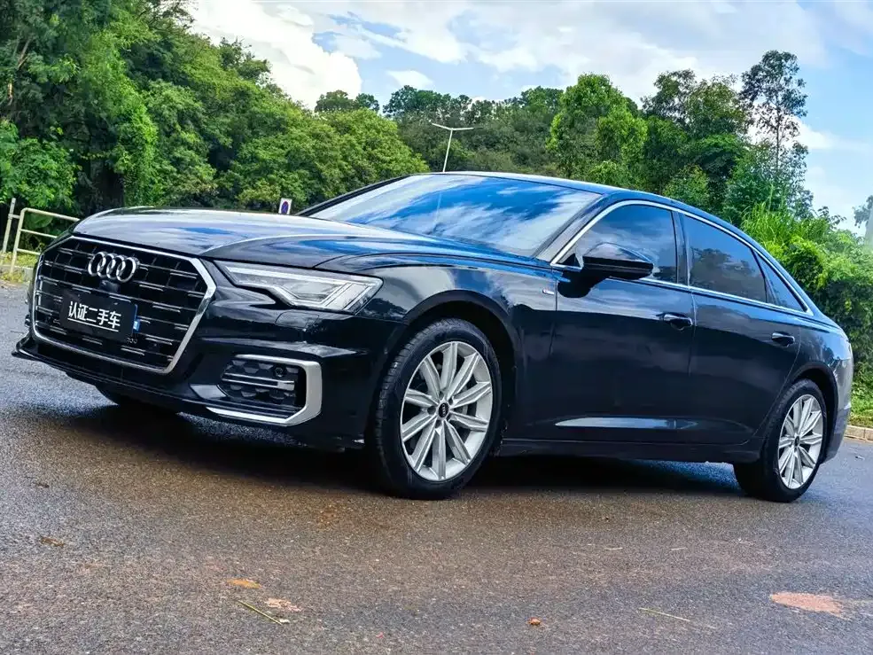 Audi A6L — фото 1
