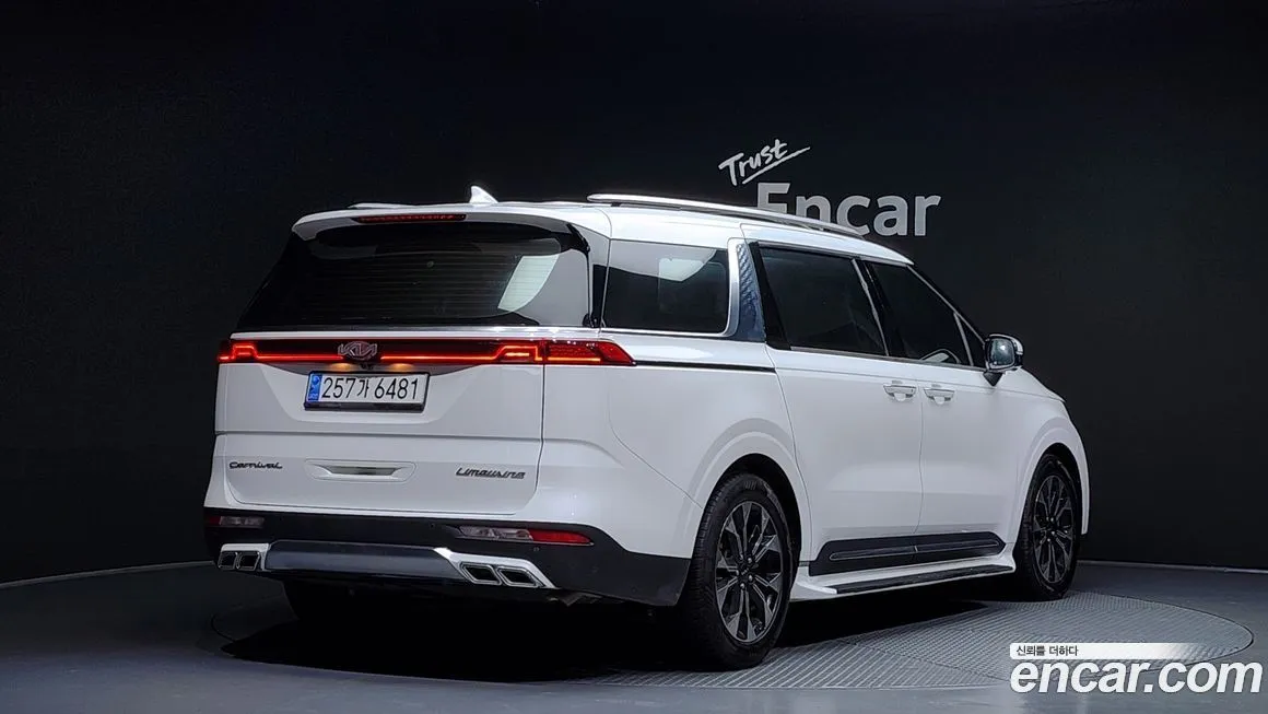 Kia Carnival — фото 2