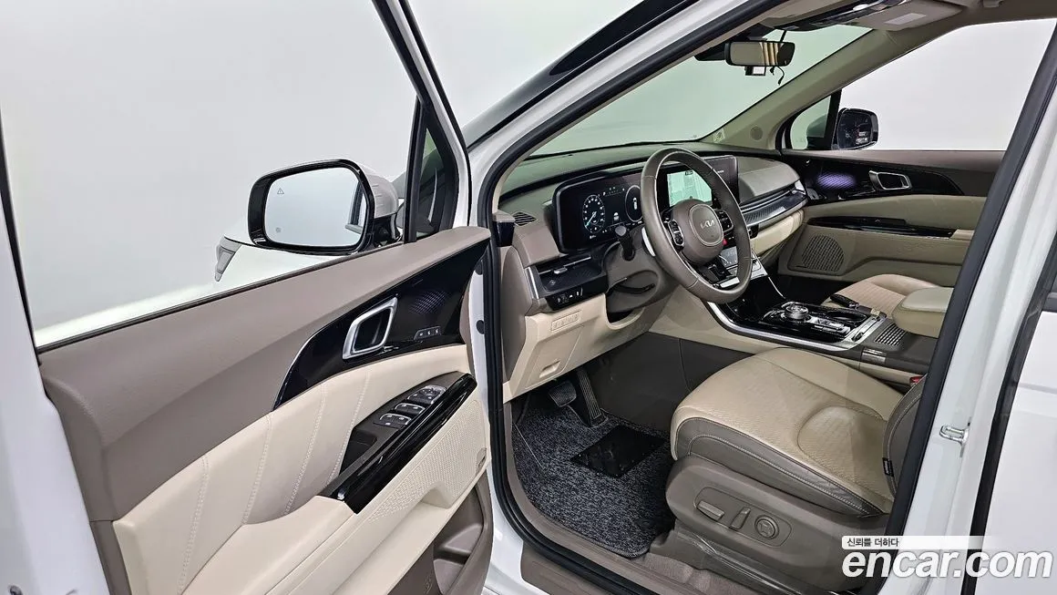 Kia Carnival — фото 10