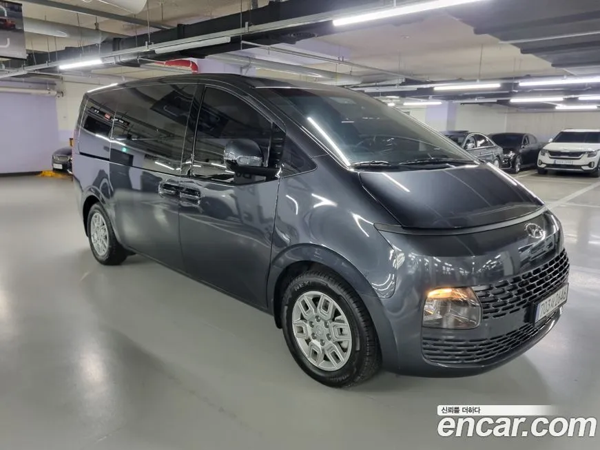 Hyundai Staria — фото 1