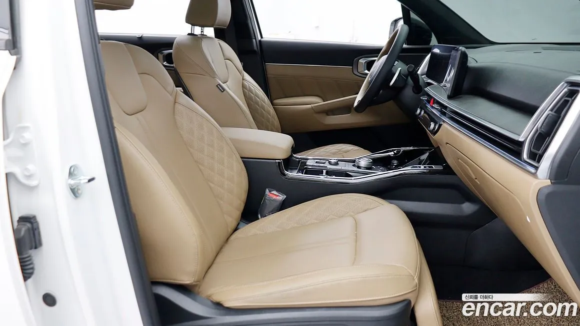 Kia Sorento — фото 10