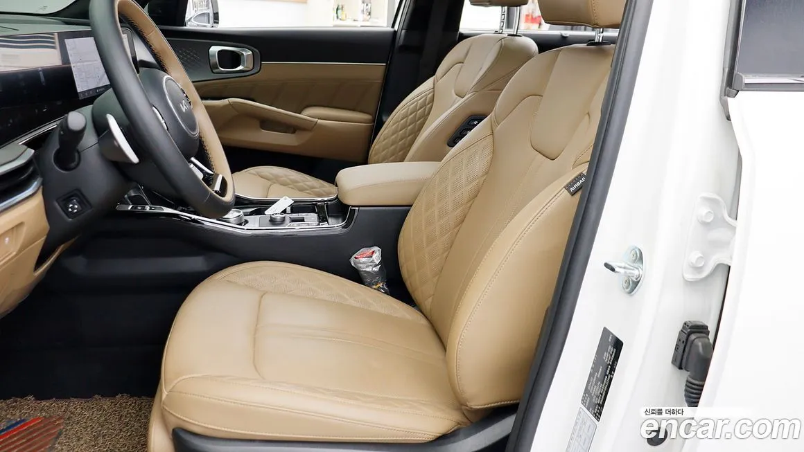 Kia Sorento — фото 7