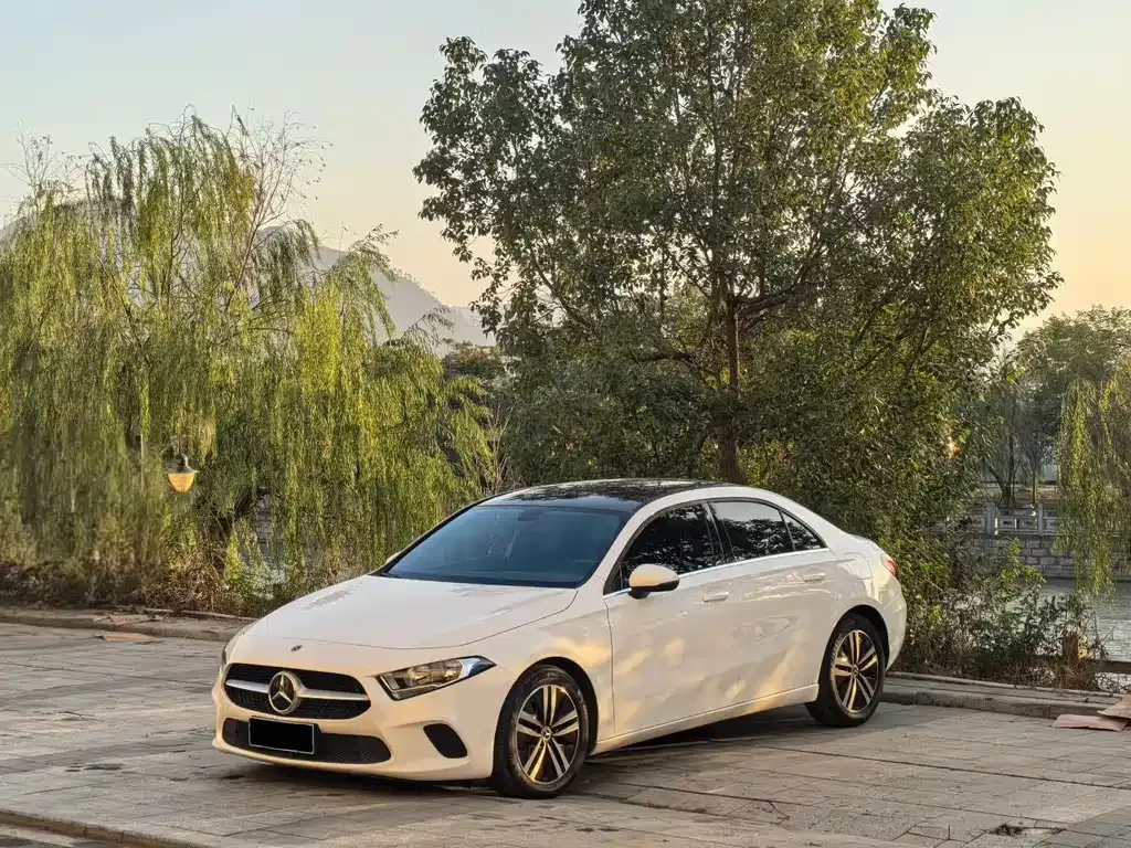 Mercedes-Benz A-Class — фото 1