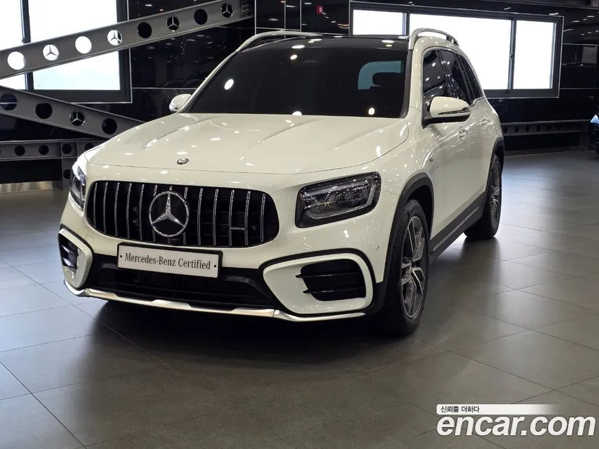 Mercedes-Benz GLB-Class — фото 1
