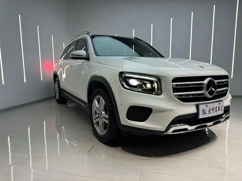 Mercedes-Benz GLB — фото 3