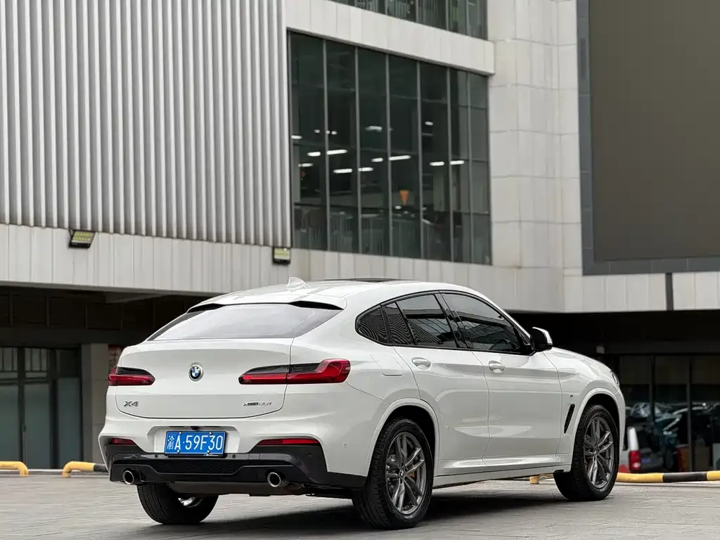 BMW X4 — фото 5