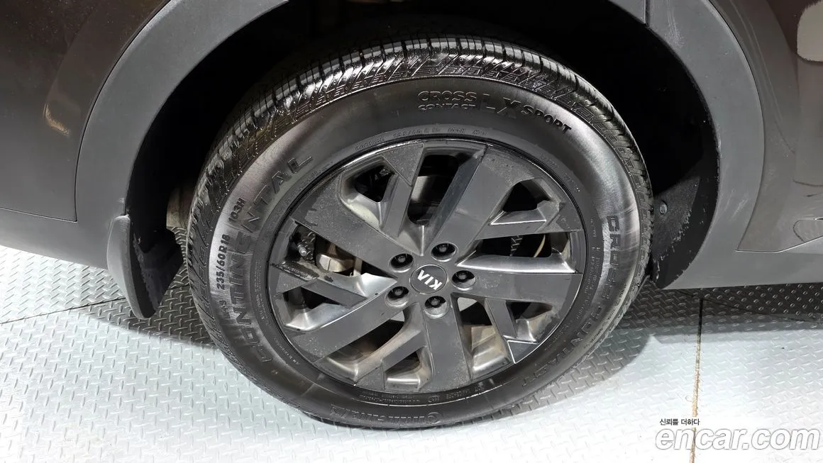 Kia Sorento — фото 5