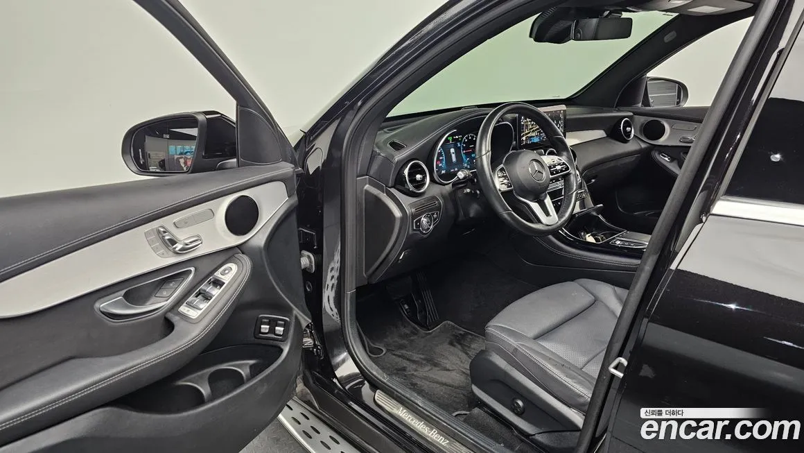 Mercedes-Benz GLC-Class — фото 10