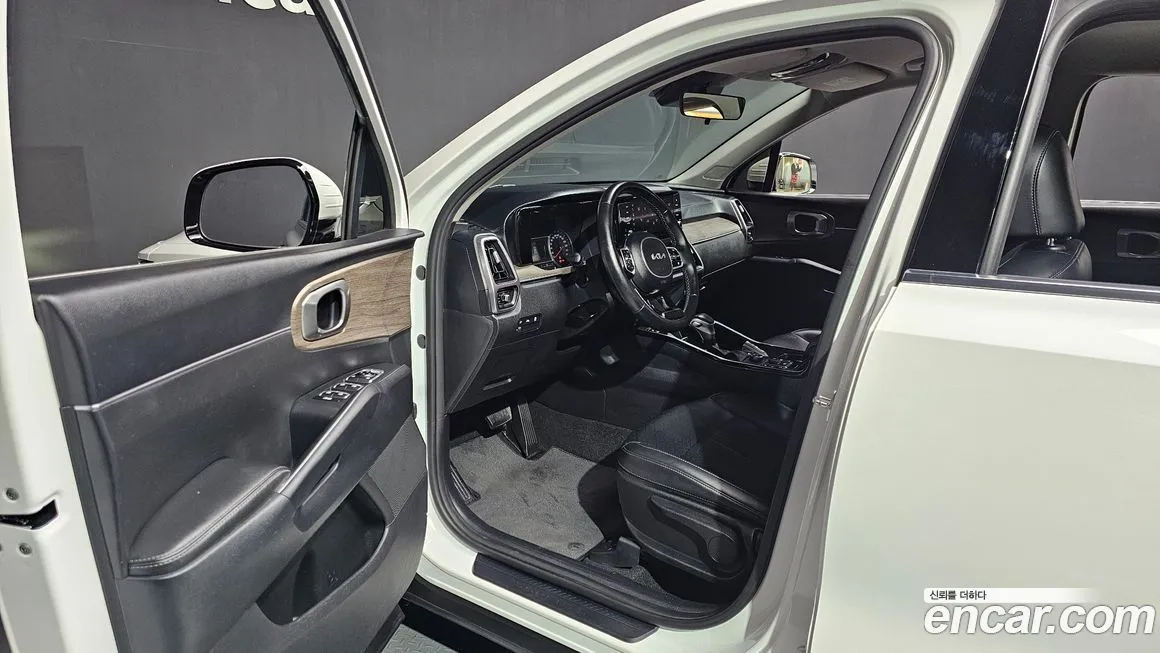Kia Sorento — фото 10