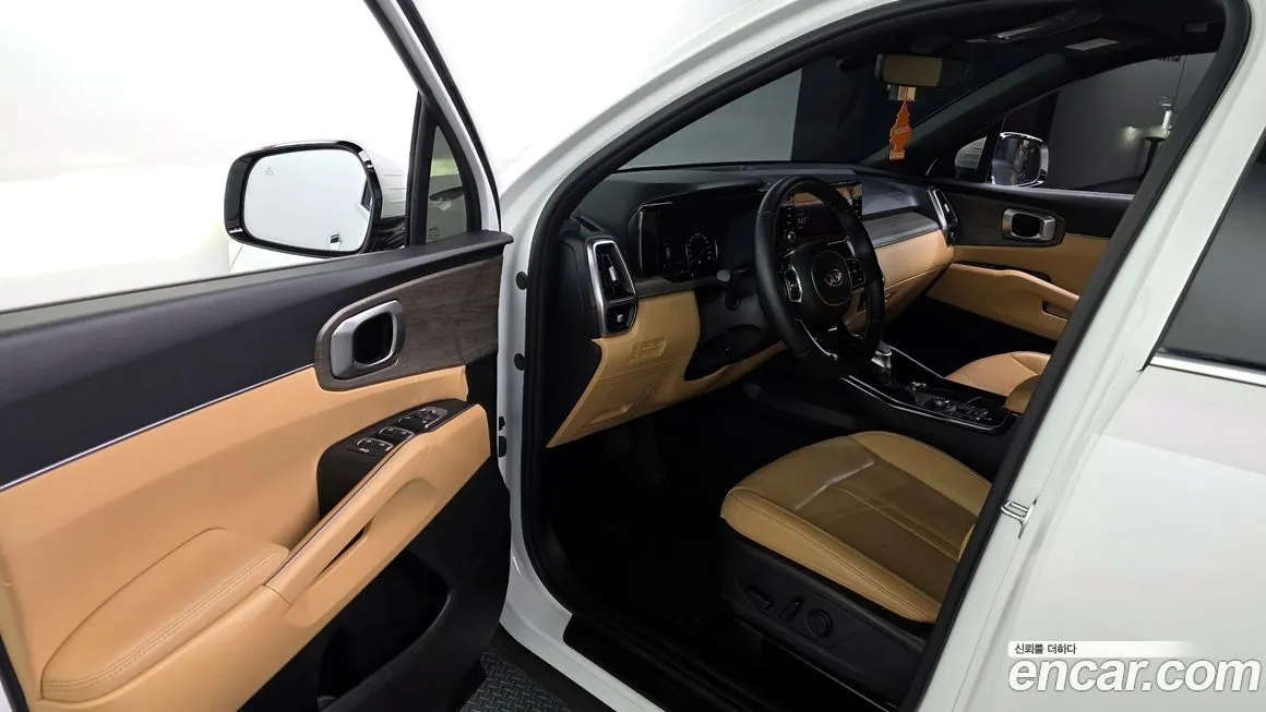 Kia Sorento — фото 10