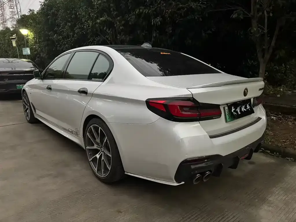 BMW 5 Series New Energy — фото 6