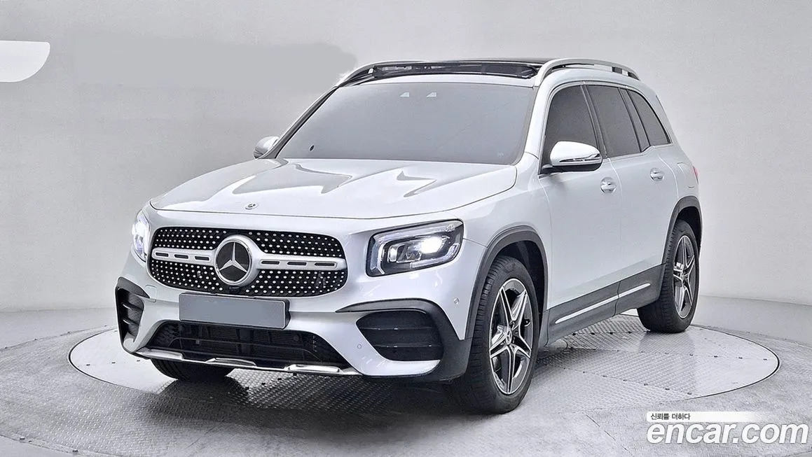 Mercedes-Benz GLB-Class — фото 1
