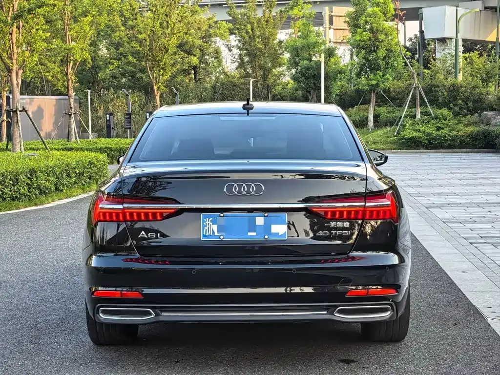 Audi A6L — фото 5