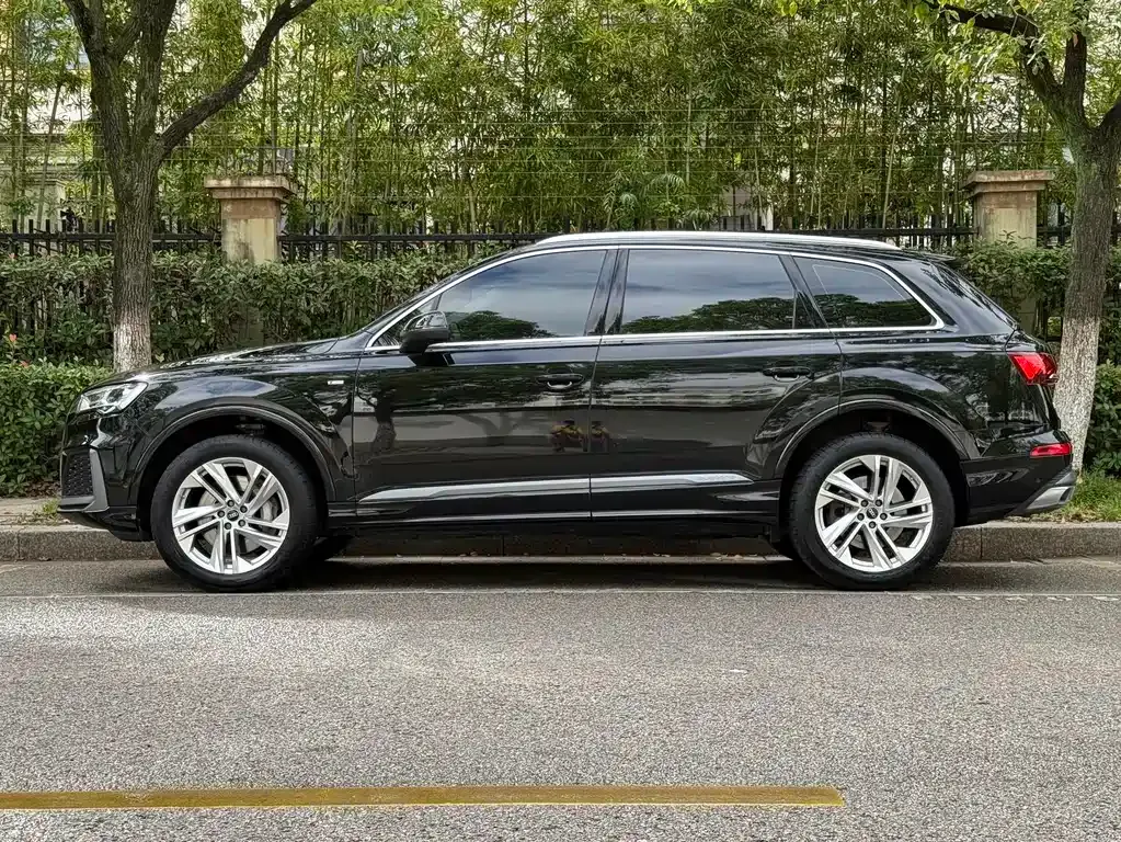 Audi Q7 — фото 3