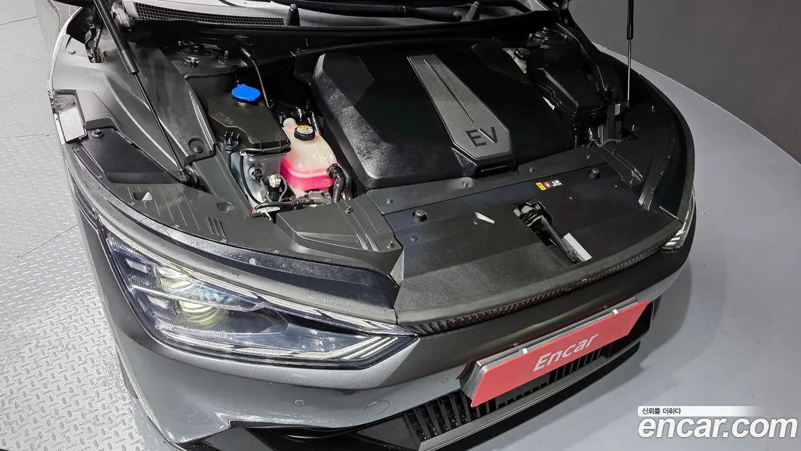 Kia EV6 — фото 6